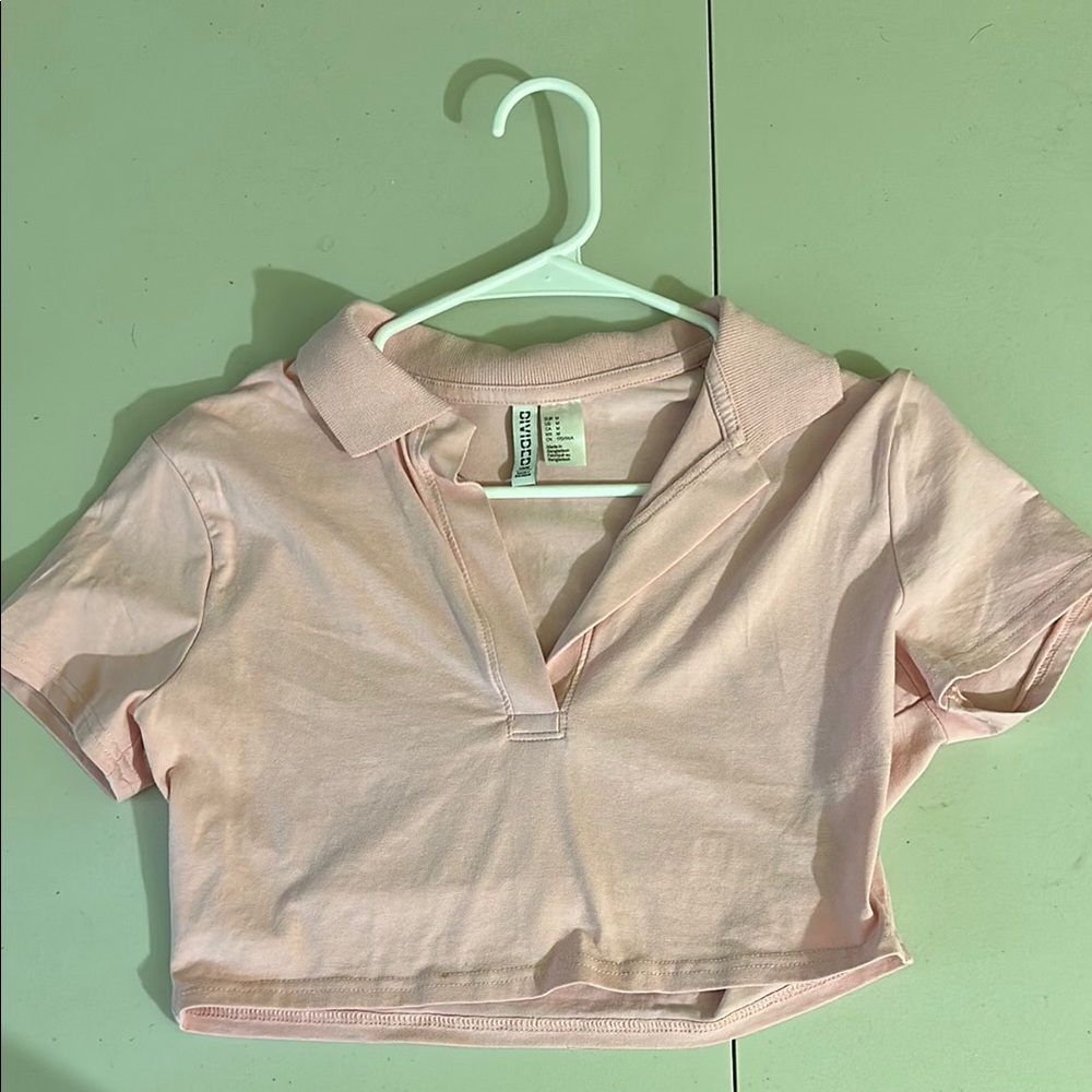 Baby pink H&M crop top